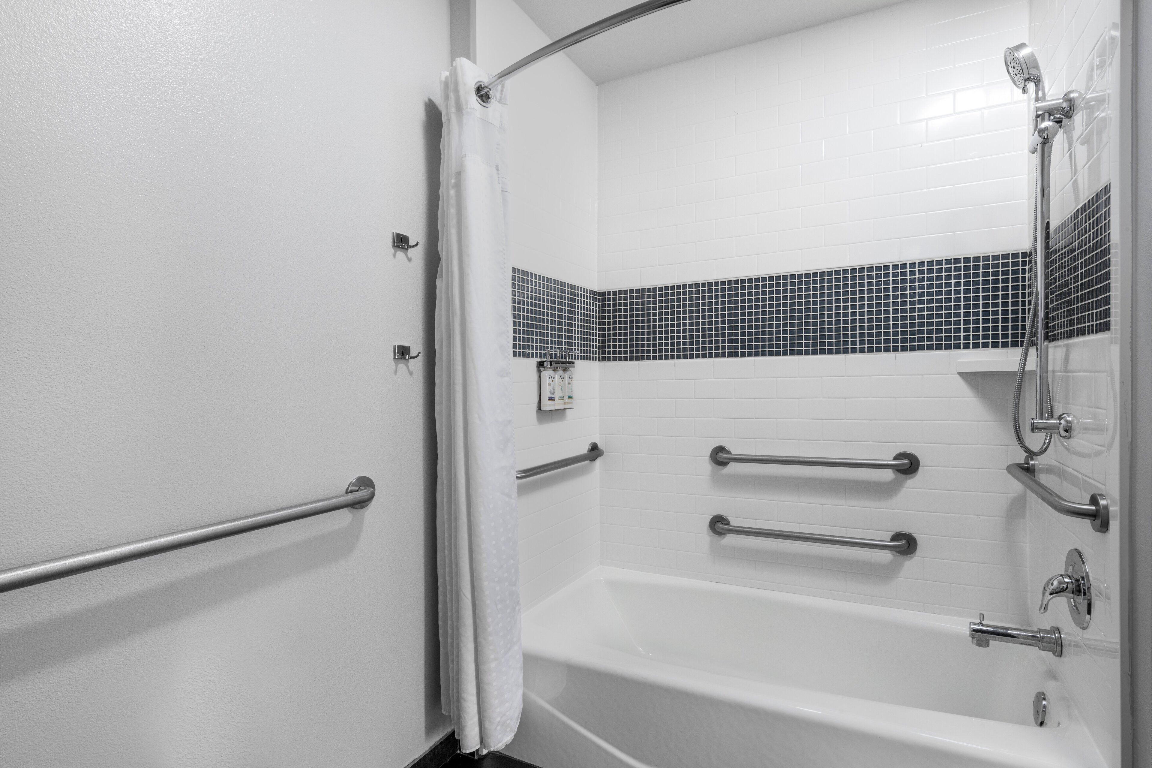 Caja de seguridad en la habitación y escritorio 