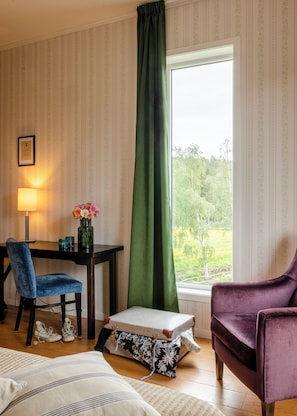 Single Room (Historierom) | Desk, free WiFi, bed sheets - Søstrene Storaas Hotell (Kongsberg)