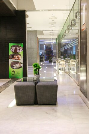 Lounge no saguão