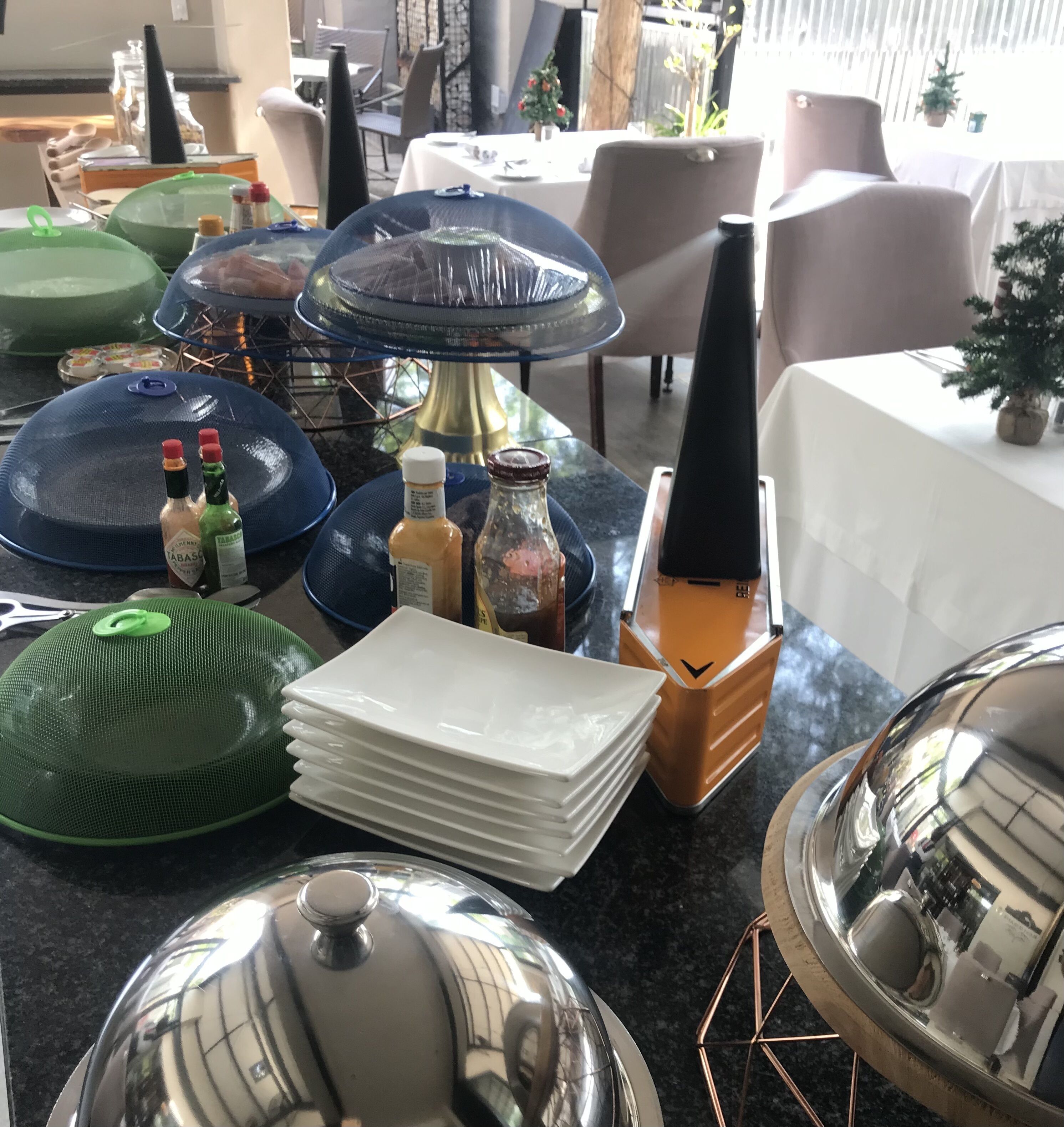 daily full breakfast (zar 225 per person)