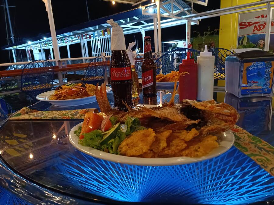 S'hi serveixen dinars, sopars i plats de cuina internacional