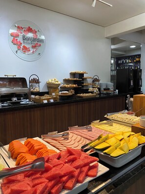 Free daily buffet breakfast