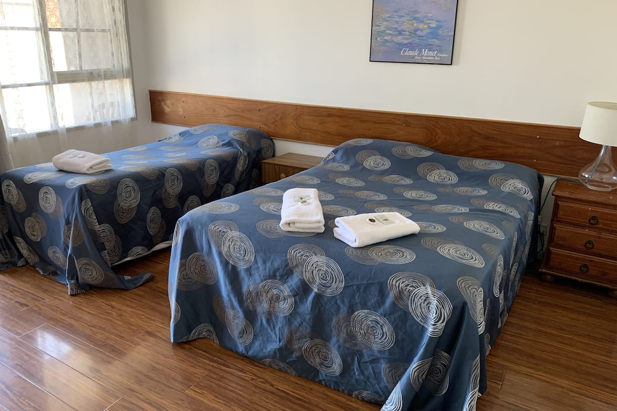 Standard Triple Room, 1 Bedroom | Hypo-allergenic bedding, desk, laptop workspace, iron/ironing board