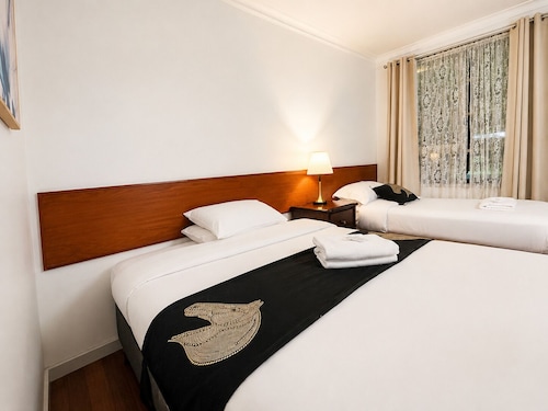 Beaconsfield Lodge Motel