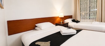 Beaconsfield Lodge Motel
