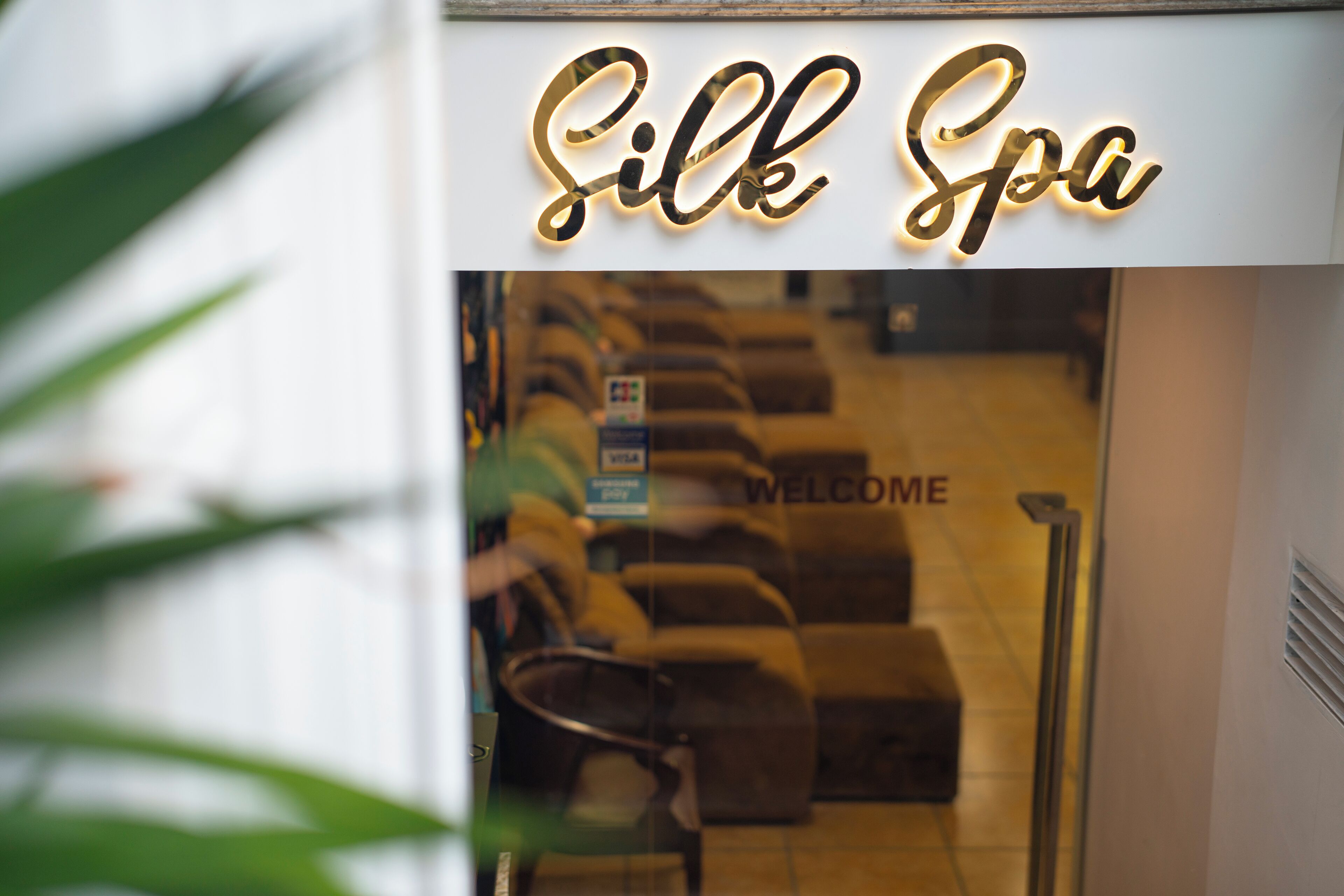 couples treatment room(s), sauna, steam room