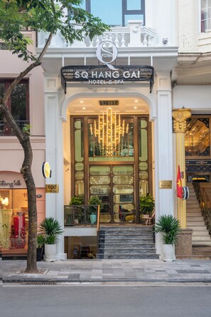 Front of property - SQ HANG GAI HOTEL & SPA (Hanoi)