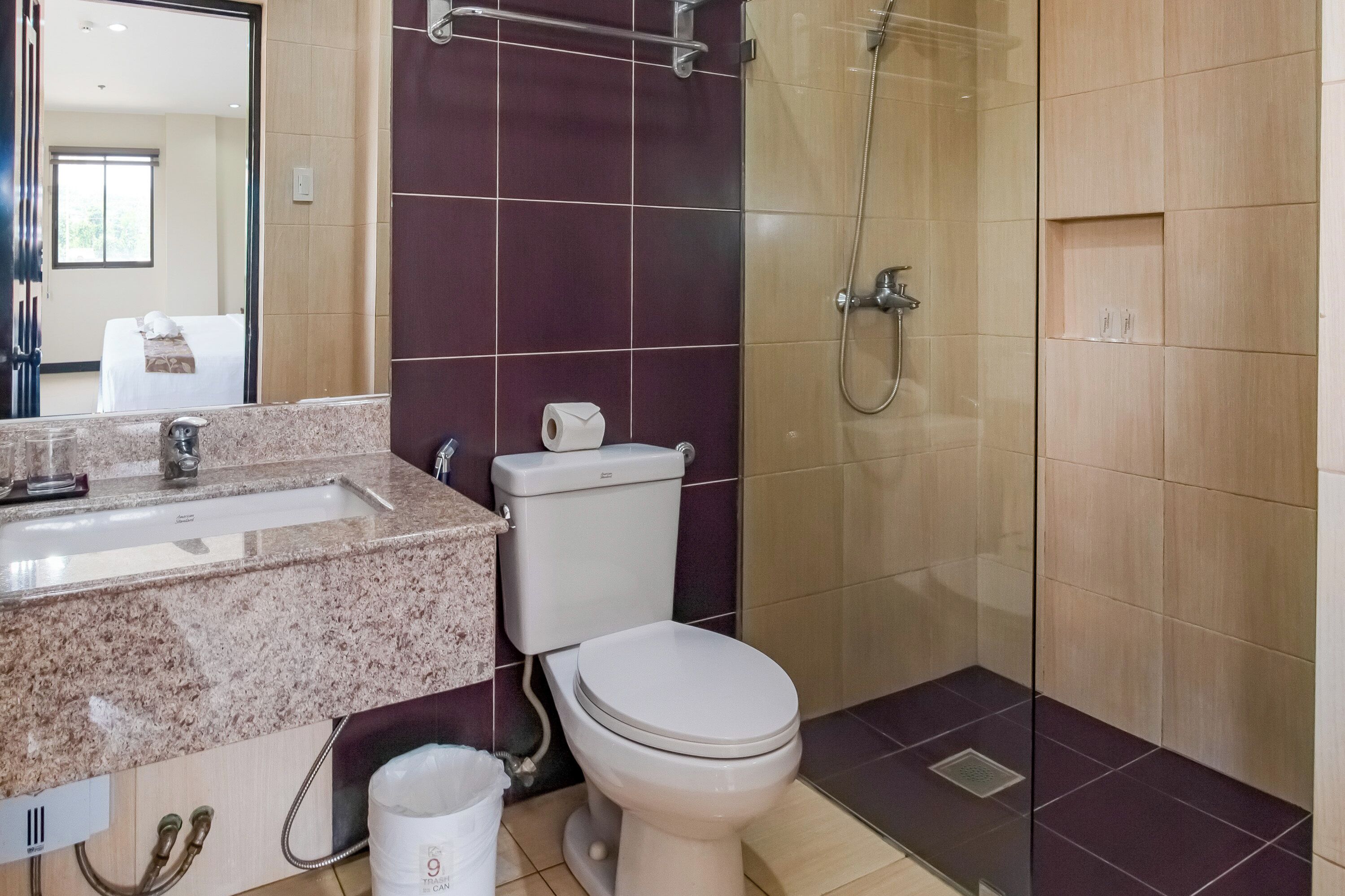 Foto - Main Hotel & Suites