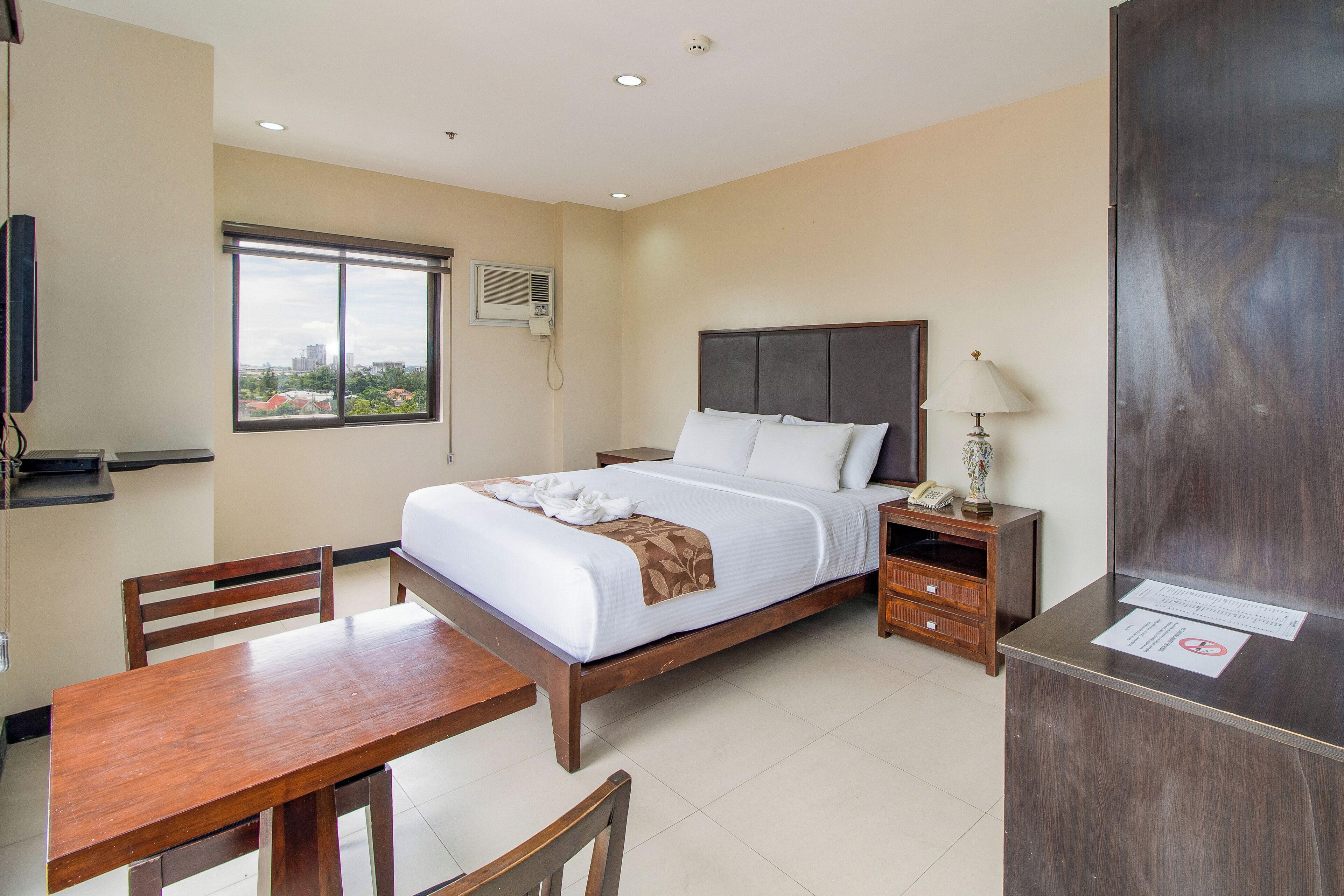 Photo - Main Hotel and Suites Cebu