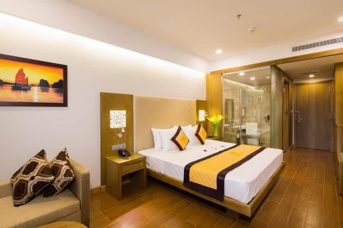 Kamar Superior, 1 Tempat Tidur King, balkon | 1 kamar tidur, seprai premium, minibar, dan brankas