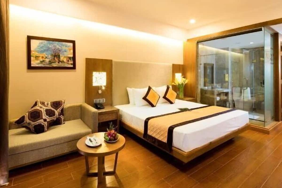 1 kamar tidur, seprai premium, minibar, dan brankas
