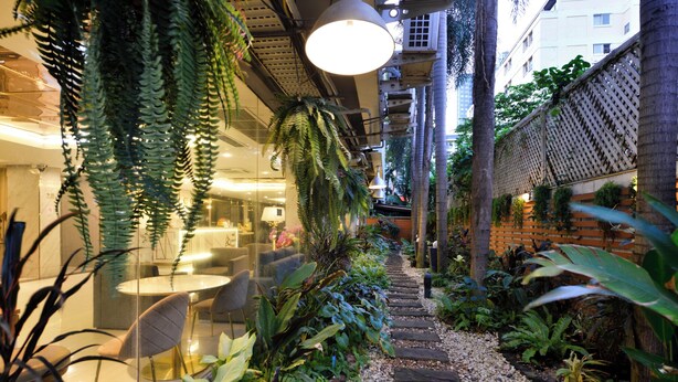 Garden - Three Seasons Bangkok (Bangkok)