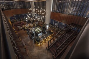 2 bars/lounges, rooftop bar, cocktail bar