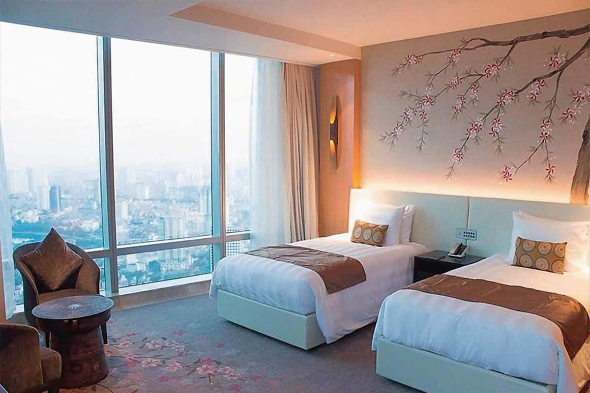 1 bedroom, minibar, in-room safe, desk