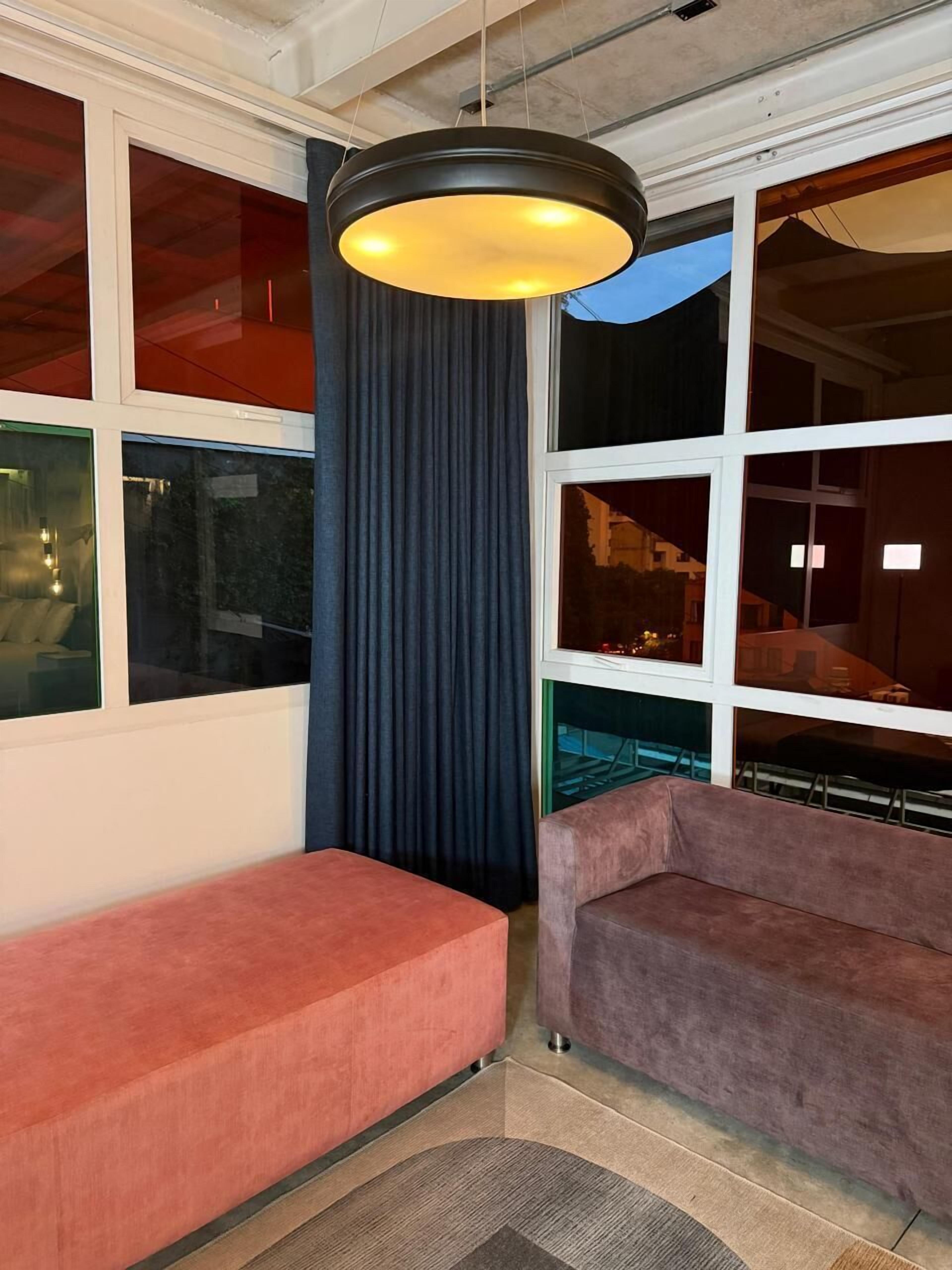 presidential suite | living area | ipod dock, mp3 dock