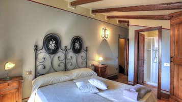 Schallisolierte Zimmer, kostenloses WLAN, Bettwäsche