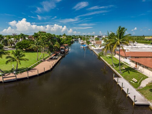 Tahitian Inn Motel - Near Jungle Golf Ft. Myers