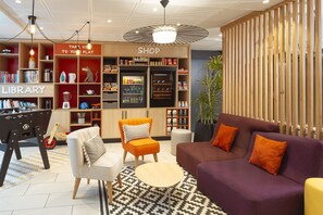 Sala de estar en el lobby