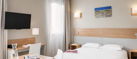 طراز فريد لكل وحدة ومكتب وستائر تعتيم وتجهيزات عازلة للصوت