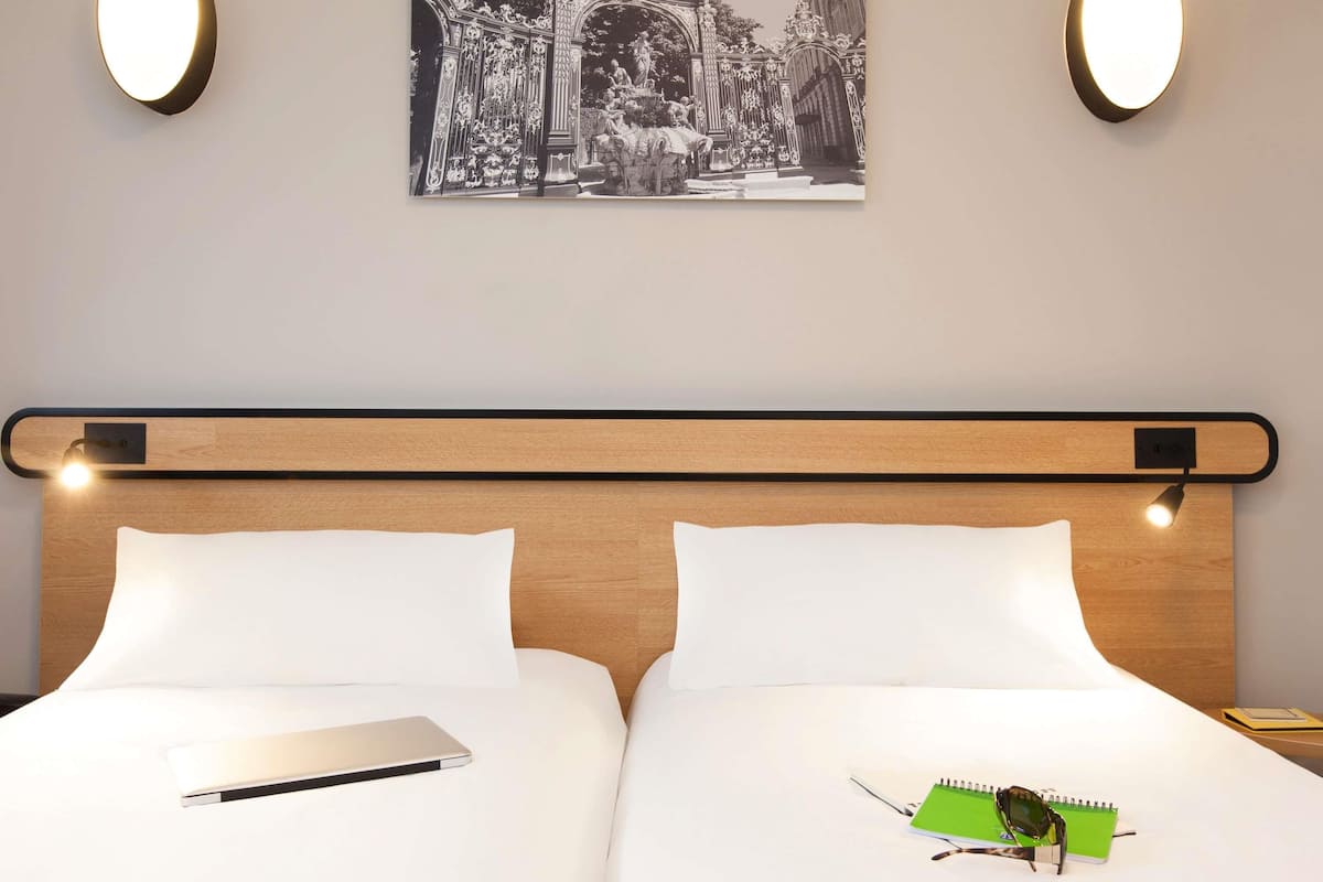 1 bedroom, desk, soundproofing, free WiFi