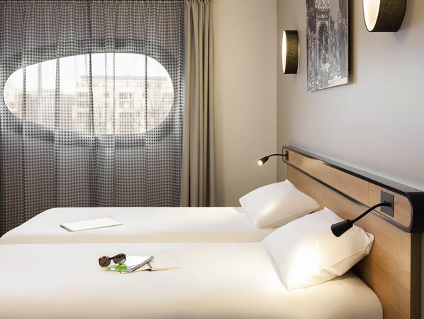 Studio, 2 Twin Beds | 1 bedroom, desk, soundproofing, free WiFi - Aparthotel Adagio Access Nancy Centre (Nancy)