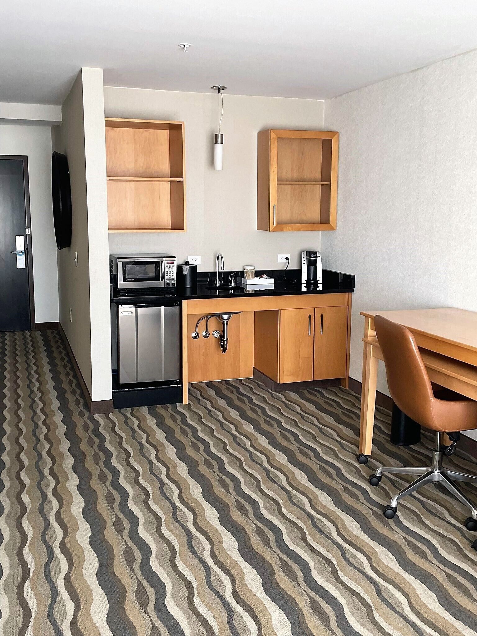 premium bedding, tempur-pedic beds, individually furnished, desk