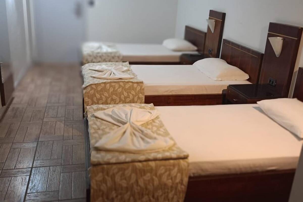 Deluxe Single Room | Soundproofing, WiFi (free)