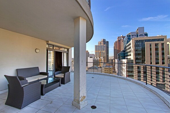 Free WiFi - 904 Quayside (Cape Town)