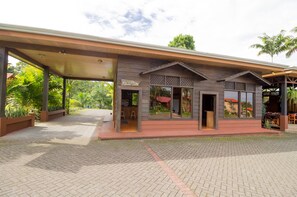 Reception - Arenal Green (La Fortuna)