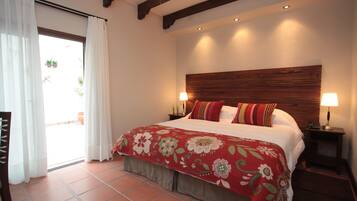 Minibar, wifi gratis y ropa de cama