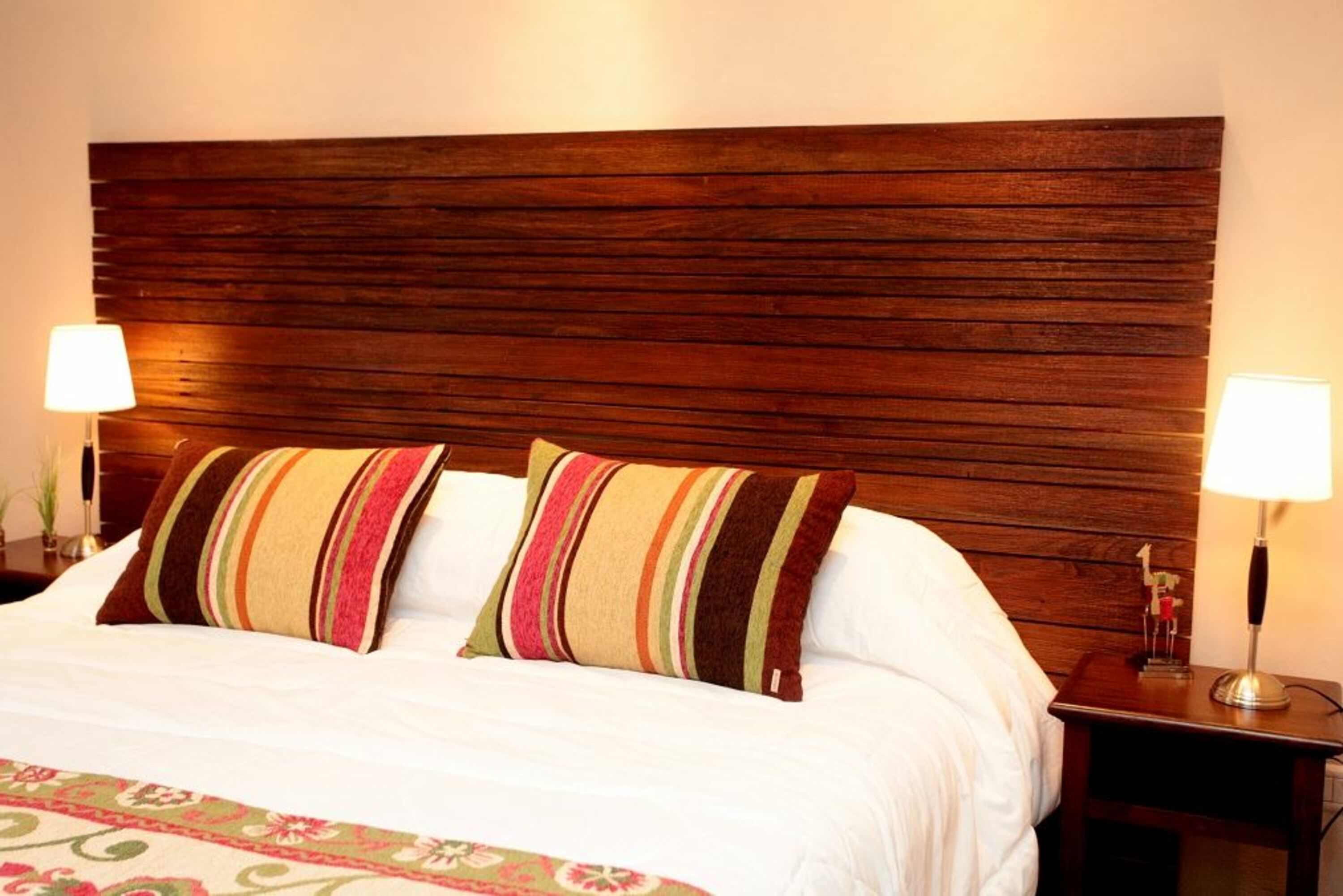 classic double room, 1 bedroom, private bathroom | 1 bedroom, minibar, free wifi, bed sheets