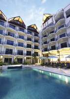 Outdoor pool, free cabanas, pool umbrellas