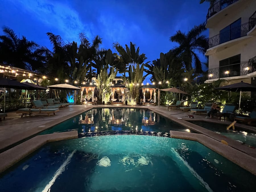 Outdoor pool, free cabanas, pool umbrellas