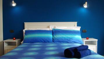 1 Schlafzimmer, hochwertige Bettwaren, Daunenbettdecken, Minibar