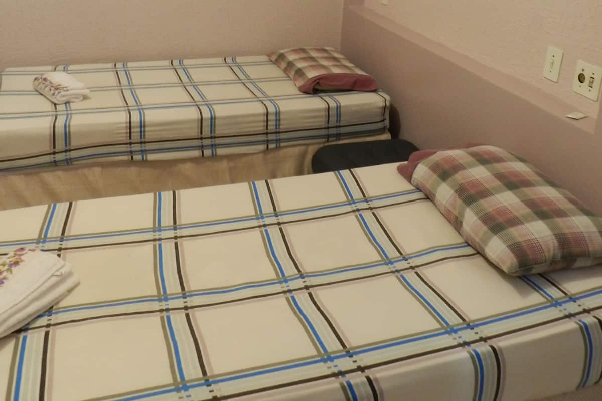 Tabla de planchar con plancha y camas plegables/adicionales