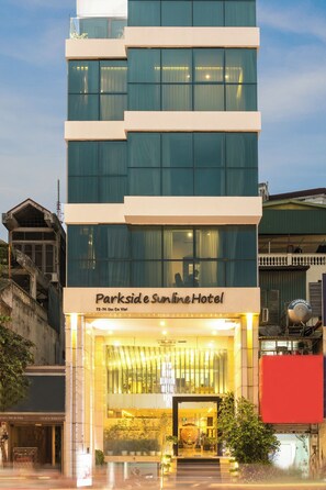 Mặt tiền nơi lưu trú