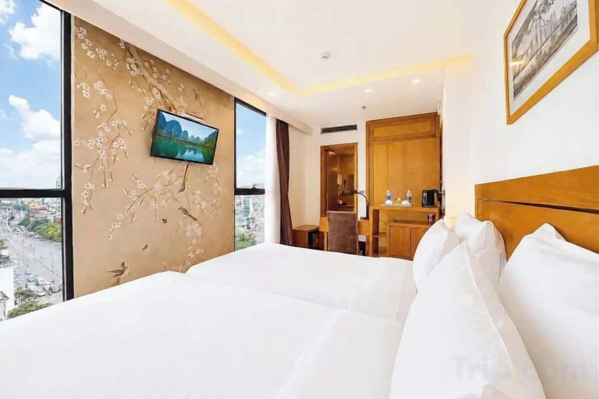 1 bedroom, minibar, in-room safe, desk