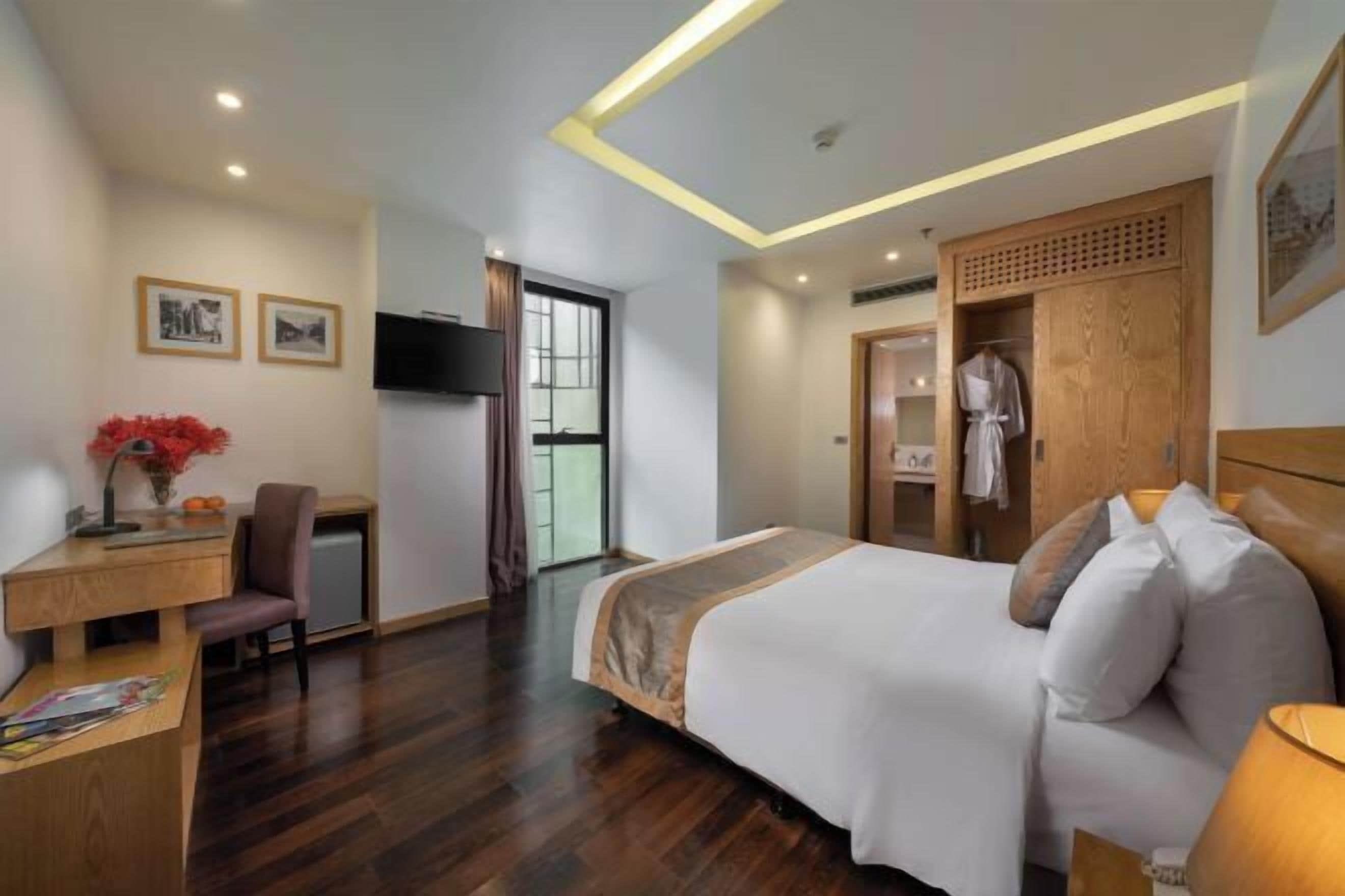 1 bedroom, minibar, in-room safe, individually furnished