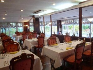 Breakfast and dinner served, French cuisine - Hotel Natural Garden Nikko (Nikko)
