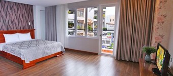 White Swan Apartment