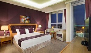 In-room safe, desk, laptop workspace, blackout drapes -  ARMADA AVENUE HOTEL (Dubai)