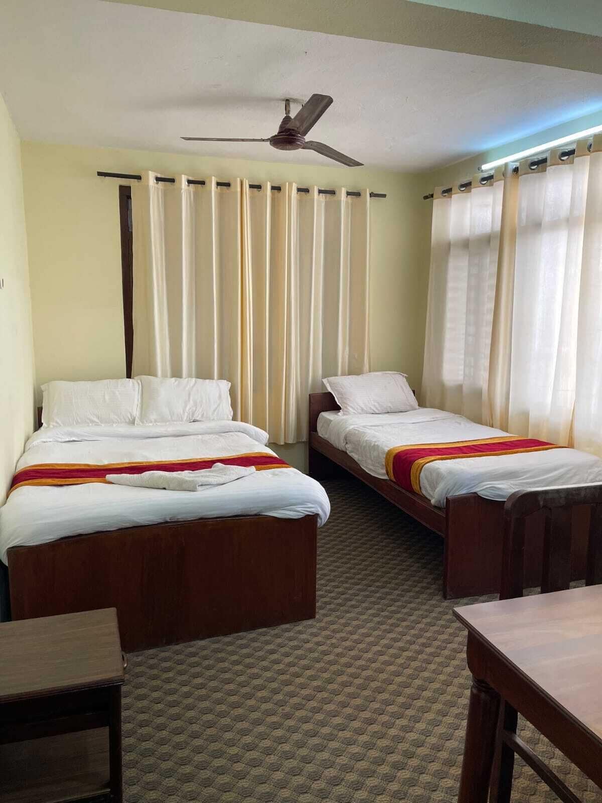 Kamar Double atau Twin Standar, kamar mandi pribadi | Brankas dan Wi-Fi gratis