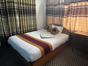 In-room safe, free WiFi