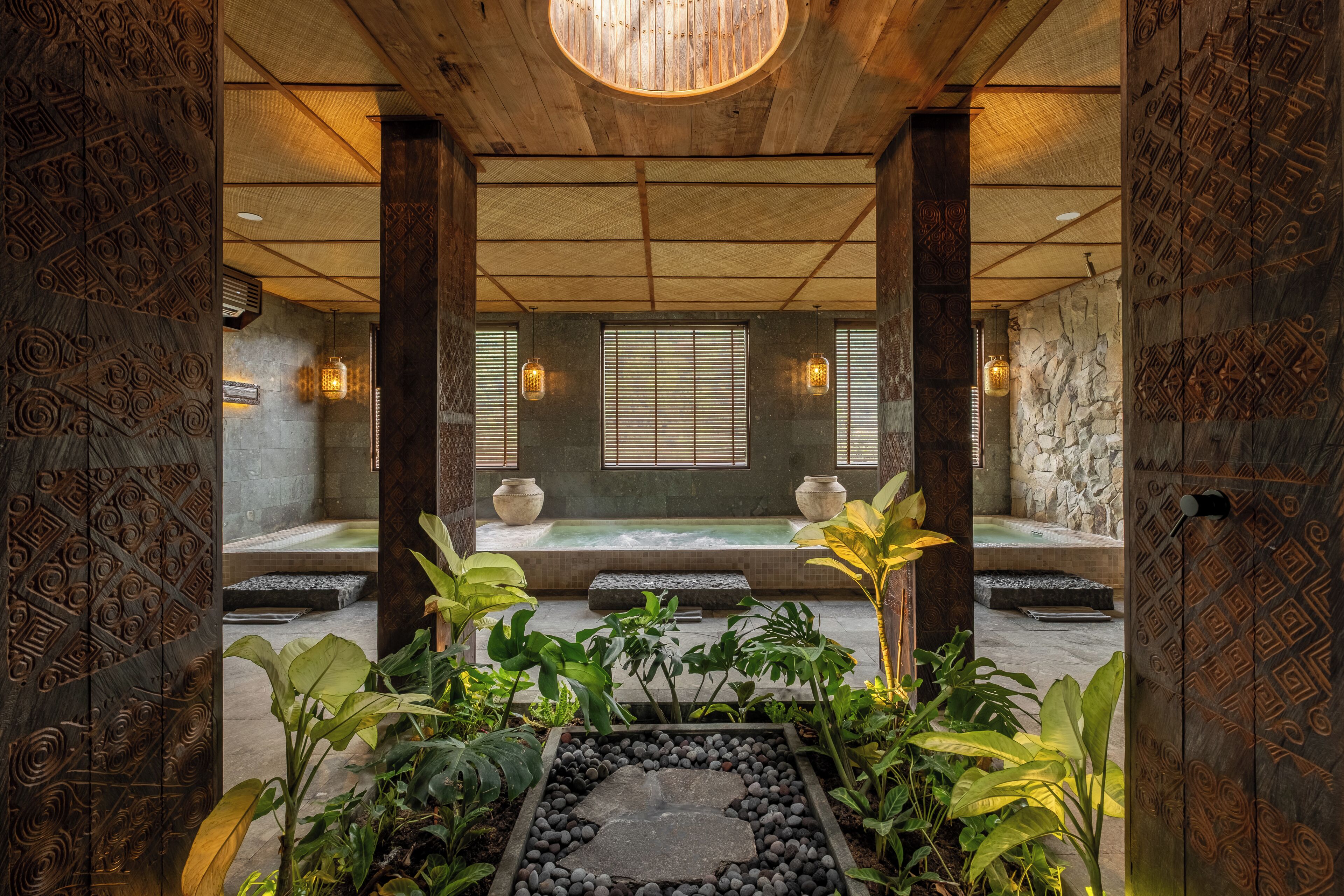 Couples treatment room(s), body treatments, aromatherapy