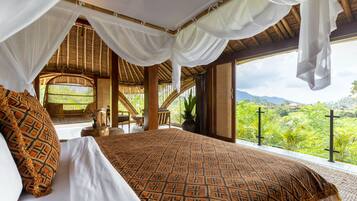 Ropa de cama de alta calidad, colchones con pillow-top y minibar