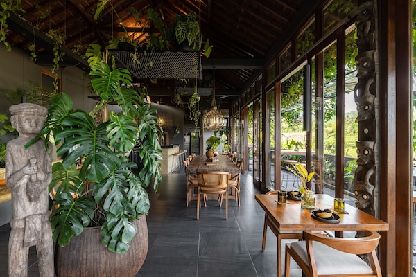 Breakfast, lunch, dinner served; international cuisine, pool views