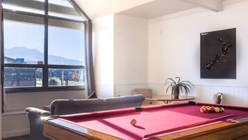Triple Room | Billiards