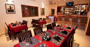 Bar lounge