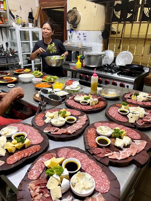 Breakfast, lunch served; local and international cuisine, pool views - Villa Grange (Phnom Penh)