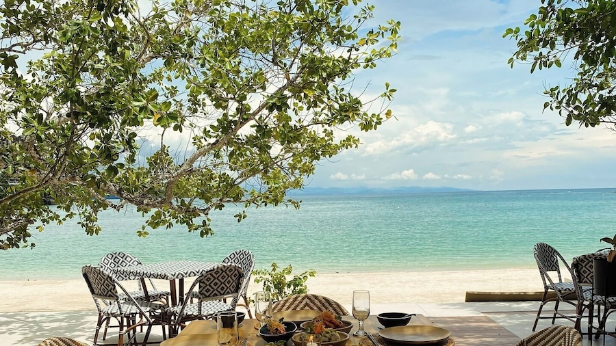 Dakak Park & Beach Resort